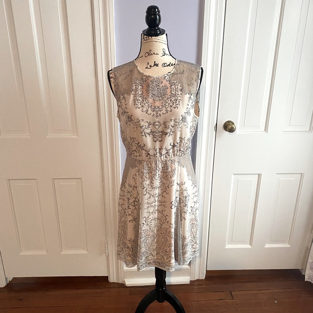 BCBG MaxAzria - Floral & Lace Dress